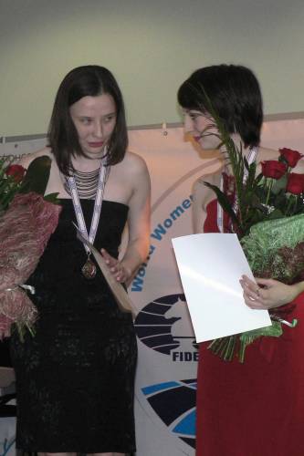 Jola Zawadzka and German grandmaster Elizabeth Petz